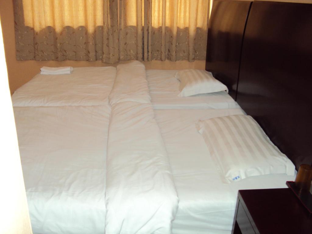 Kinabalu Borneo Hotel コタキナバル 部屋 写真