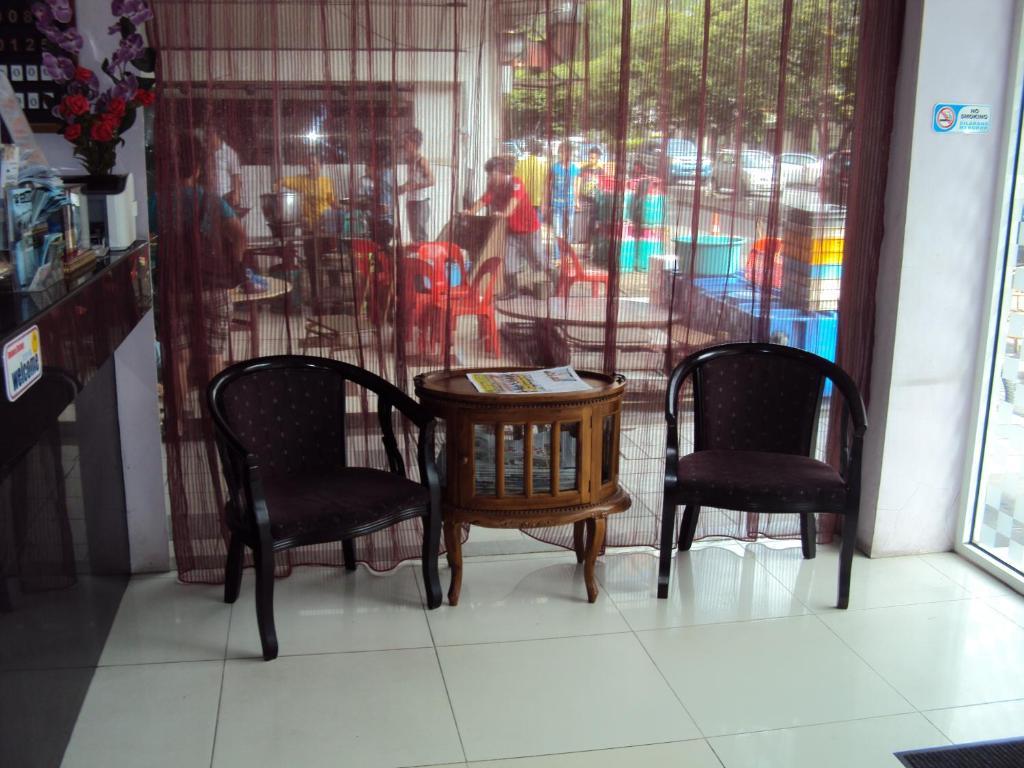 Kinabalu Borneo Hotel コタキナバル エクステリア 写真